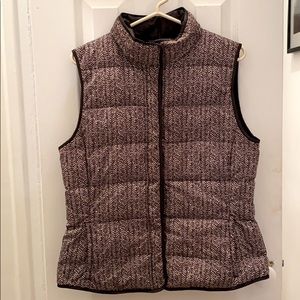 Banana Republic women’s puffer vest